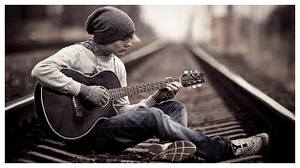 nachinayushiy gitarist